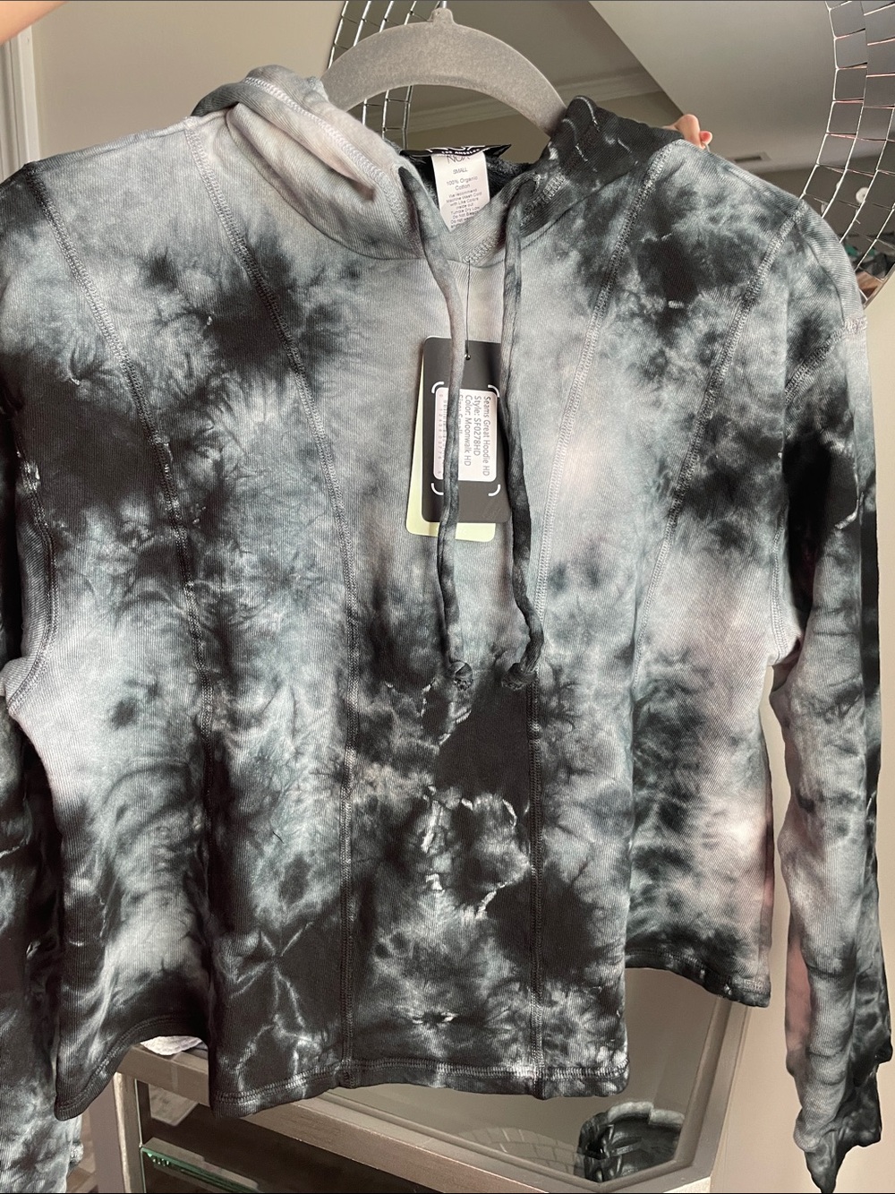 NUX Black & White Tie-Dye Hooded Pullover